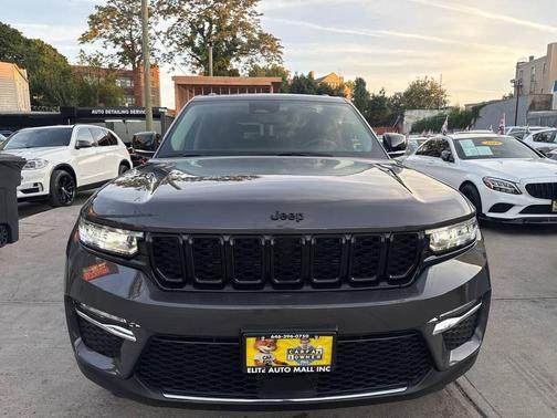 Baltic Gray Metallic Clearcoat 2023 Jeep Grand Cherokee Limited