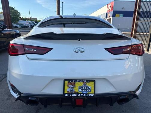 White 2018 INFINITI Q60 3.0T LUXE