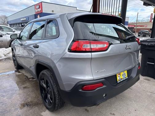 2014 Jeep Cherokee Sport
