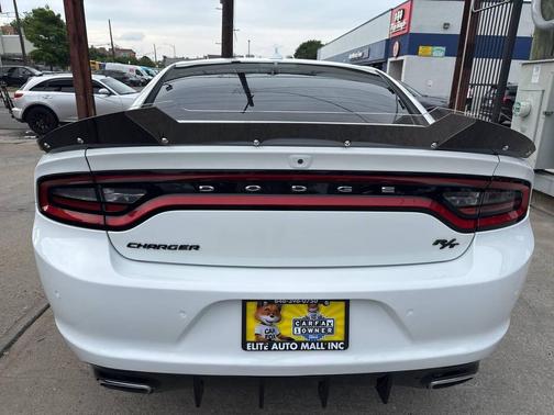 White Knuckle Clearcoat 2018 Dodge Charger R/T