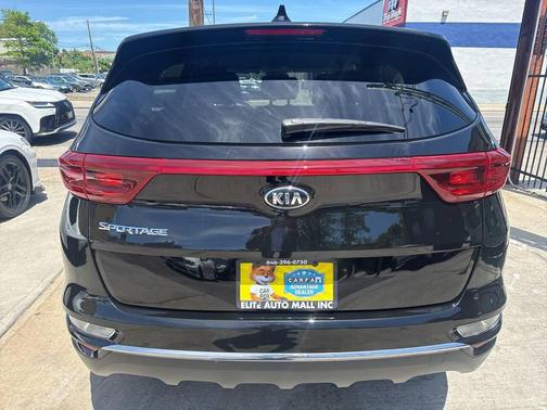 Black Cherry Pearl 2020 Kia Sportage LX