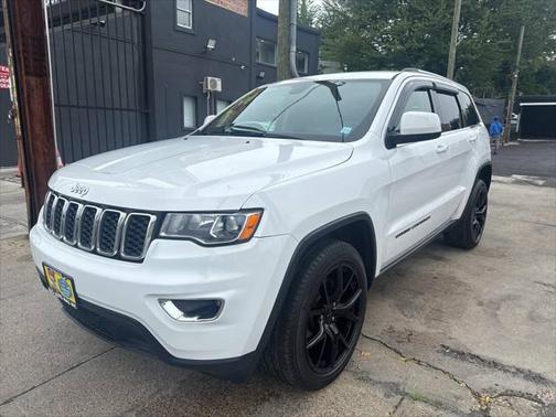2017 Jeep Grand Cherokee Laredo