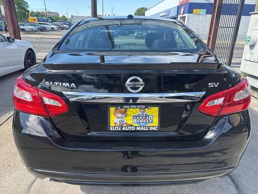 Super Black 2016 Nissan Altima 2.5 SV