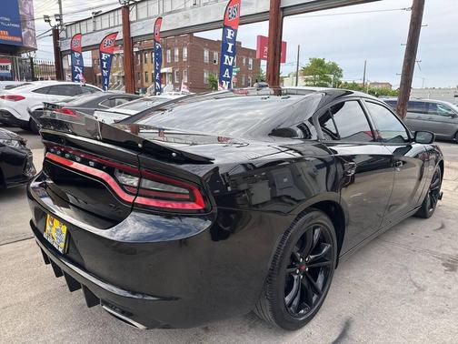 Pitch Black Clearcoat 2018 Dodge Charger R/T