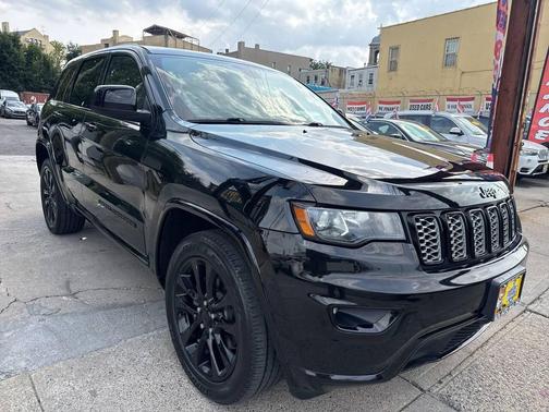 2018 Jeep Grand Cherokee Altitude