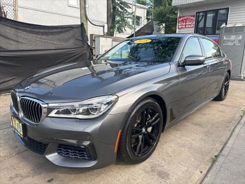 2018 BMW 750 i xDrive