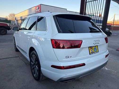 2017 Audi Q7 3.0T Premium