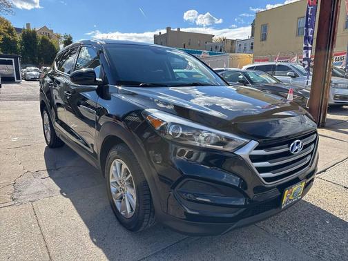 2018 Hyundai TUCSON SE