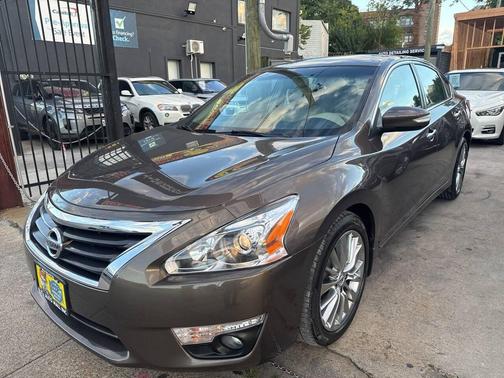 Tan 2013 Nissan Altima 2.5 SL