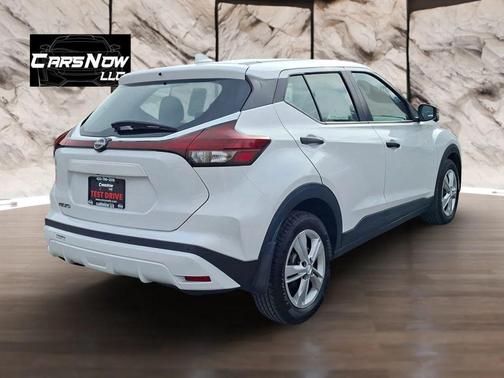 2022 Nissan Kicks S