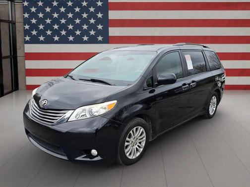 2013 Toyota Sienna XLE