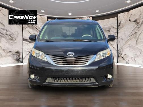 2013 Toyota Sienna XLE