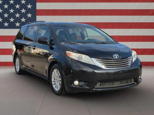 2013 Toyota Sienna XLE