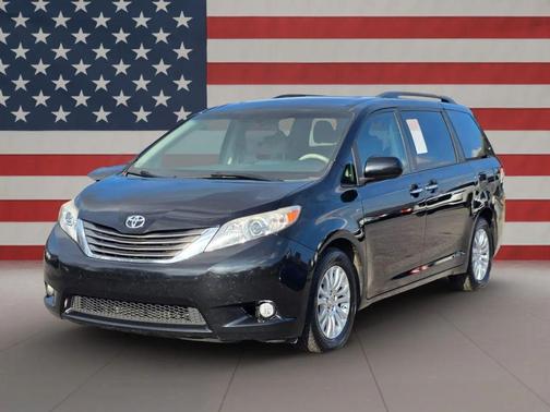 2013 Toyota Sienna XLE