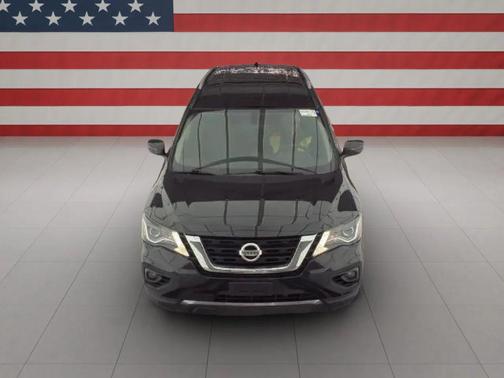 2019 Nissan Pathfinder SV