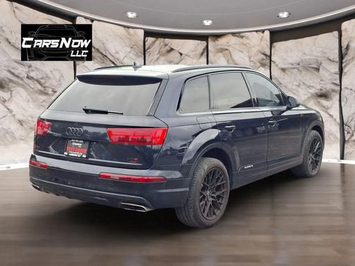 Black 2017 Audi Q7 3.0T Premium