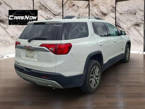 2017 GMC Acadia SLE-2