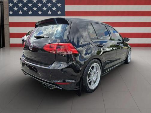 2017 Volkswagen Golf R 2.0T DSG