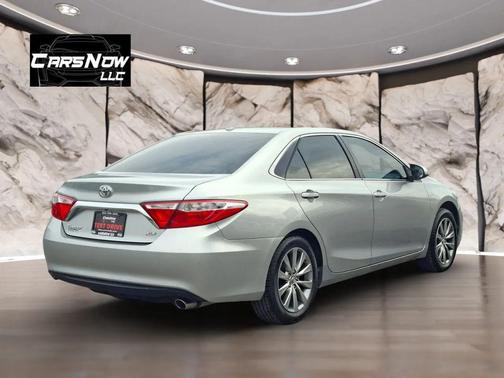 2016 Toyota Camry XLE