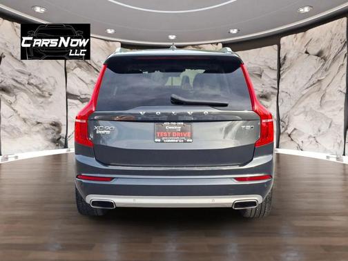 2021 Volvo XC90 T5 Momentum