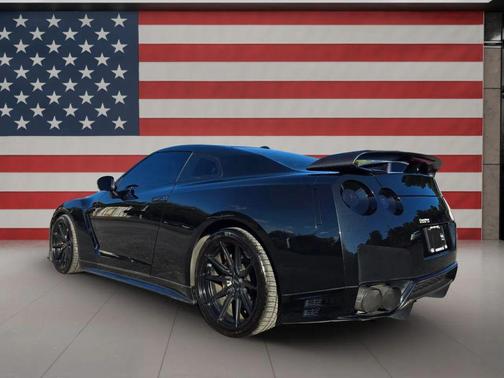 2015 Nissan GT-R Black Edition