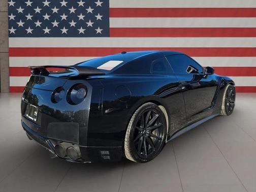 2015 Nissan GT-R Black Edition
