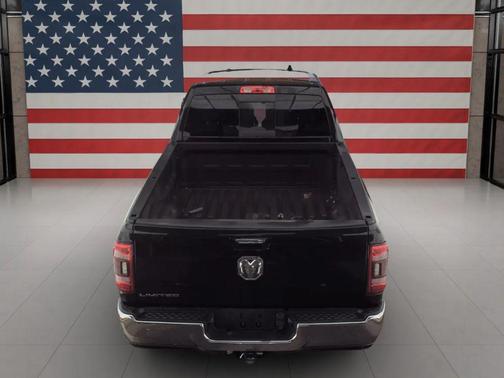 2022 RAM 3500 Limited Crew Cab 4x4 8' Box