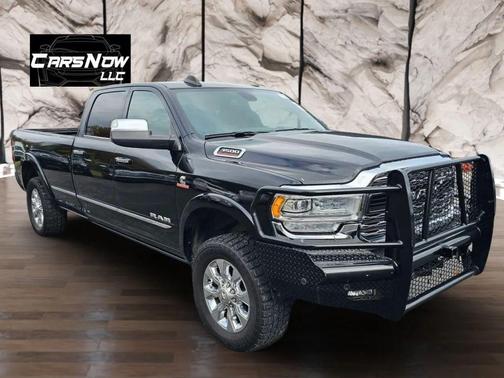 2022 RAM 3500 Limited Crew Cab 4x4 8' Box