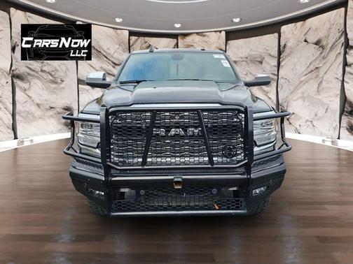 2022 RAM 3500 Limited Crew Cab 4x4 8' Box