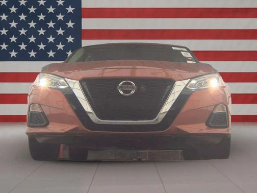 2022 Nissan Altima SR FWD