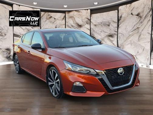 2022 Nissan Altima SR FWD