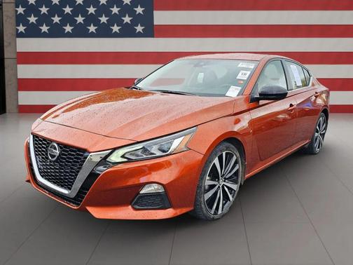 2022 Nissan Altima SR FWD