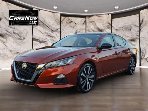 2022 Nissan Altima SR FWD