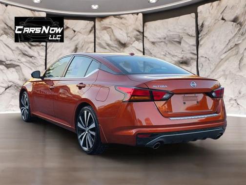 2022 Nissan Altima SR FWD