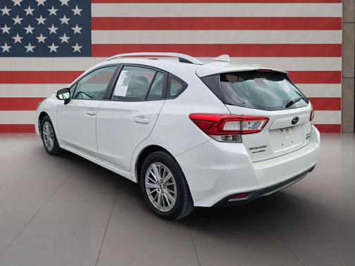 2018 Subaru Impreza 2.0i Premium