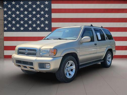 2002 Nissan Pathfinder LE