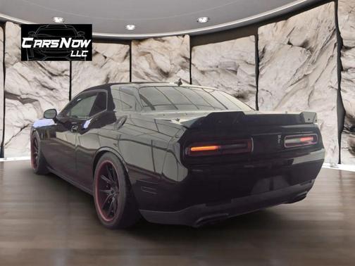 Black 2016 Dodge Challenger SRT Hellcat