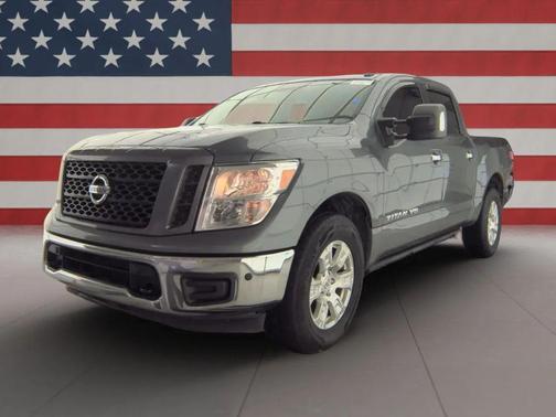 2019 Nissan Titan SV
