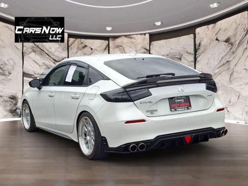 White 2024 Honda Civic Sport