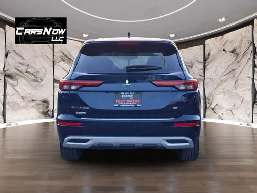 2024 Mitsubishi Outlander SE