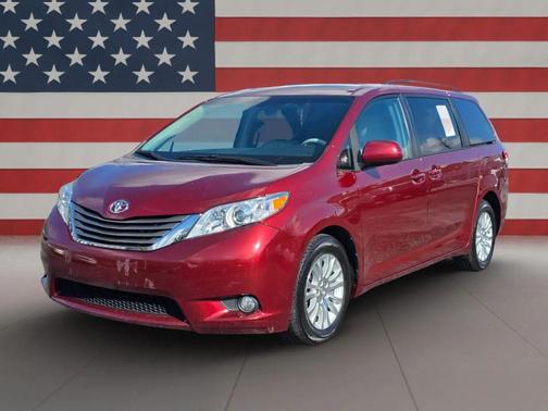 2013 Toyota Sienna XLE
