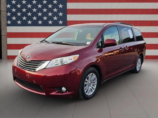 2013 Toyota Sienna XLE