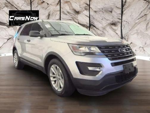 Silver 2017 Ford Explorer sport