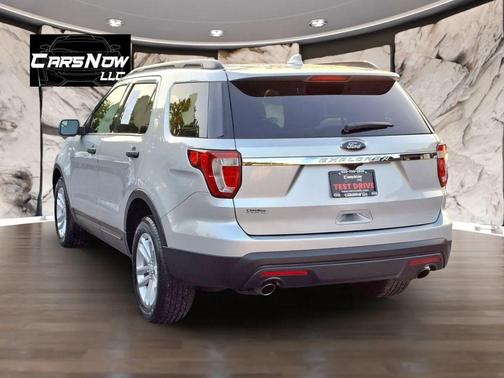 Silver 2017 Ford Explorer sport