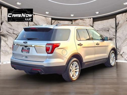 Silver 2017 Ford Explorer sport