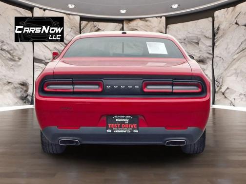 2015 Dodge Challenger SXT