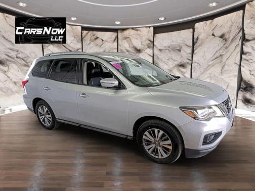 2019 Nissan Pathfinder SL