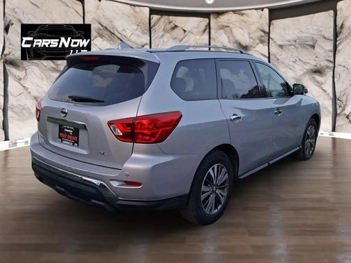 2019 Nissan Pathfinder SL
