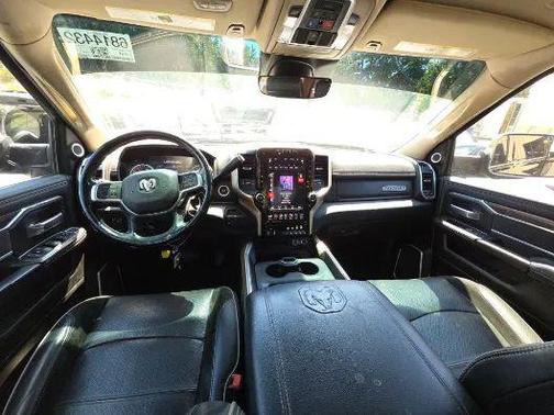 2020 RAM 2500 Laramie Crew Cab 4X4 6'4' Box