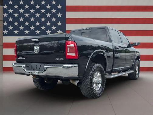 2020 RAM 2500 Laramie Crew Cab 4X4 6'4' Box
